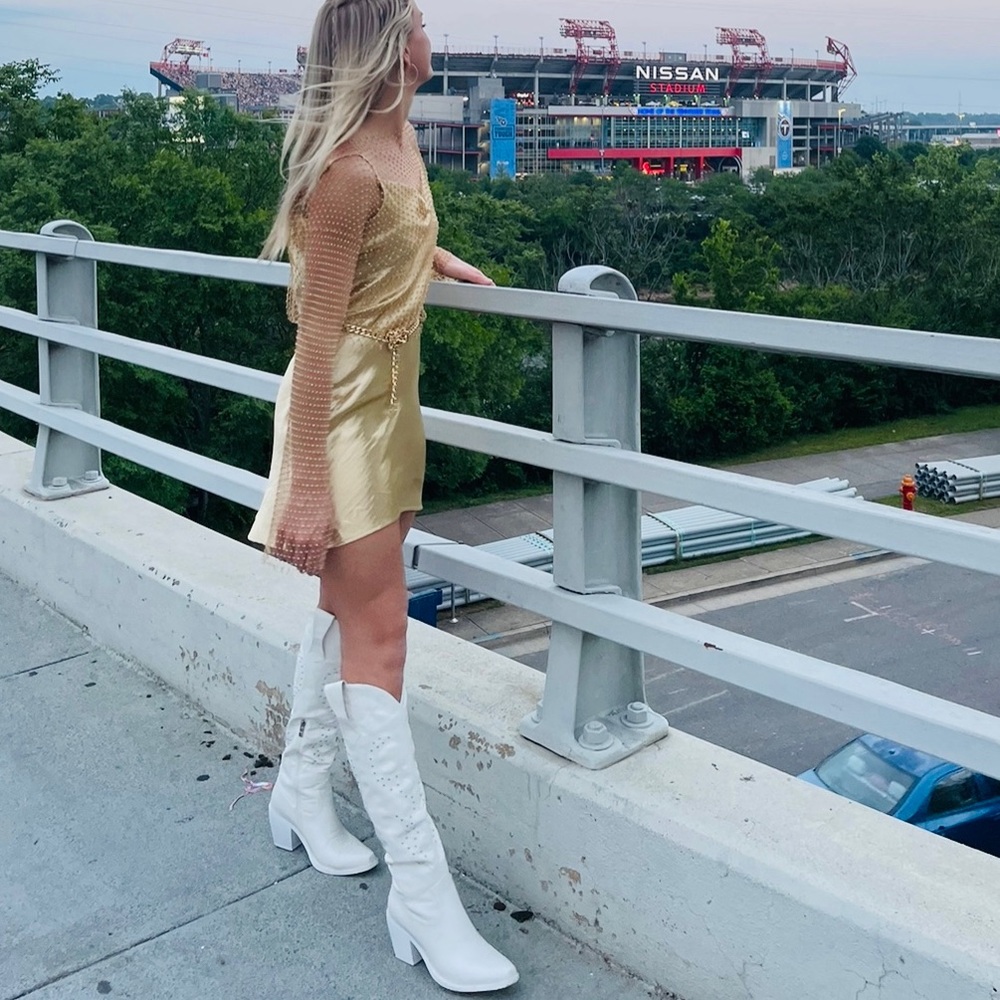 White cowboy boots - size 8.5